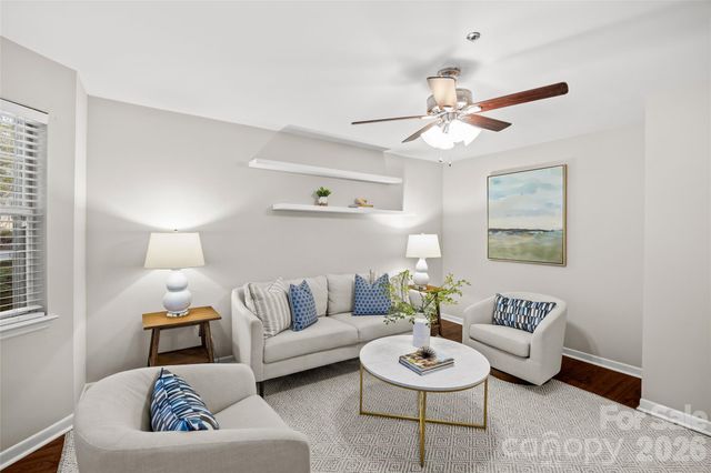 2210 Sumner Green Avenue M, Charlotte, NC 28203