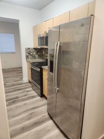 7085 Nova Drive 102, Davie, FL 33317