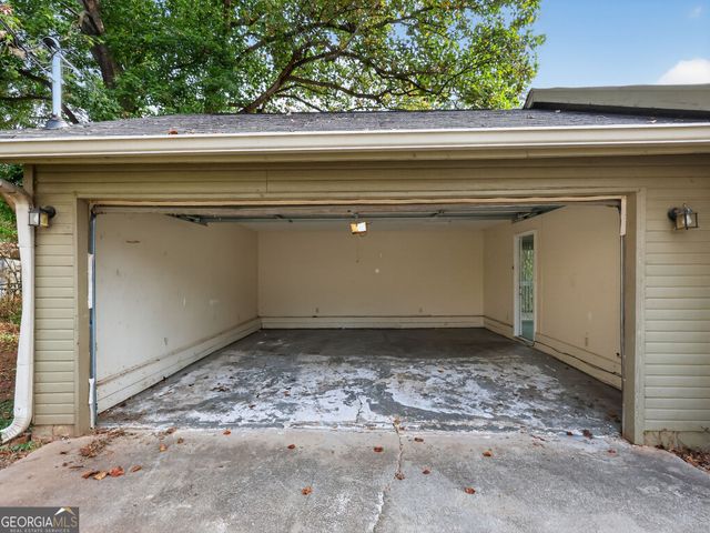 2432 Stratford Court, Decatur, GA 30035