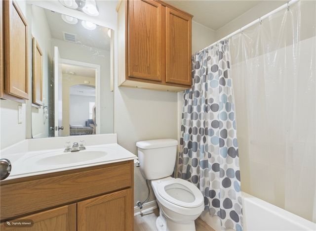 513 Camp Court N, College Station, TX 77840