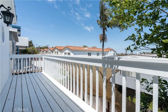 1744 Wollacott, Redondo Beach, CA 90278