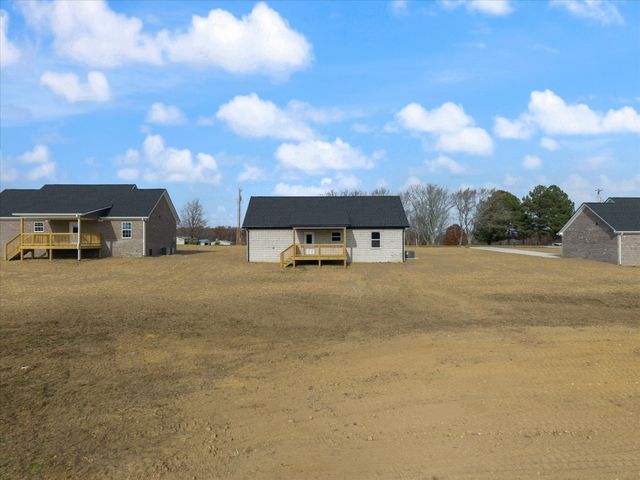 77 Dukes Park Rd, Summertown, TN 38483