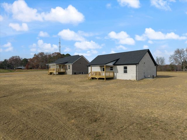 77 Dukes Park Rd, Summertown, TN 38483