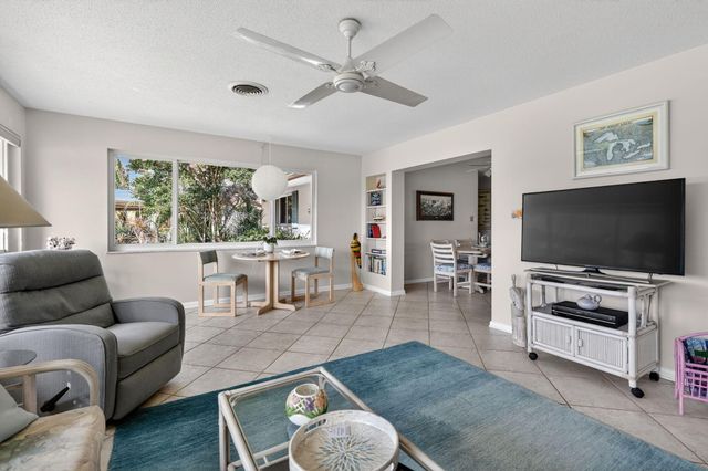 150 SW Beachway Avenue, Palm City, FL 34990