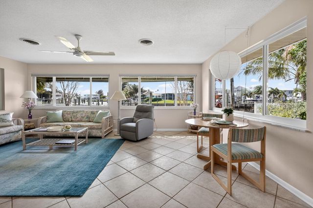 150 SW Beachway Avenue, Palm City, FL 34990