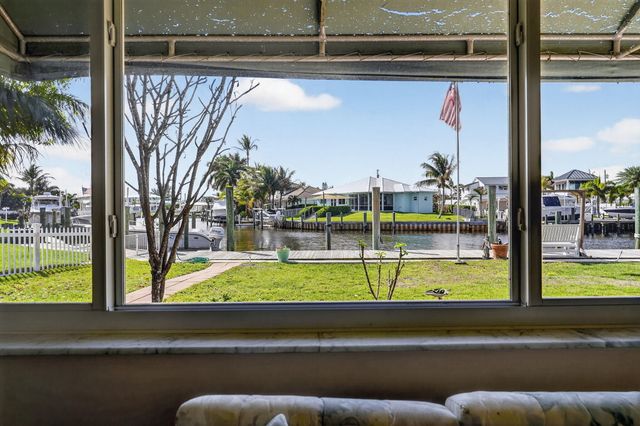 150 SW Beachway Avenue, Palm City, FL 34990