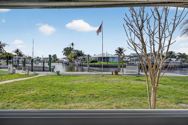 150 SW Beachway Avenue, Palm City, FL 34990