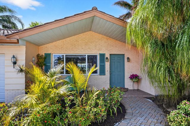 150 SW Beachway Avenue, Palm City, FL 34990