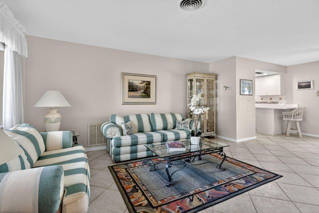 150 SW Beachway Avenue, Palm City, FL 34990