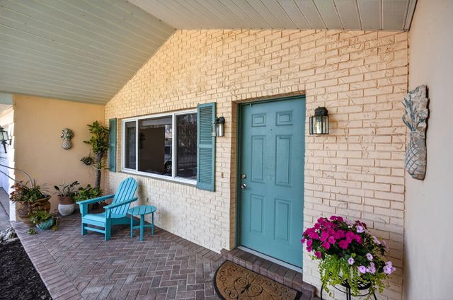 150 SW Beachway Avenue, Palm City, FL 34990