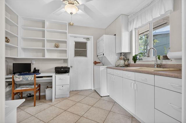 150 SW Beachway Avenue, Palm City, FL 34990