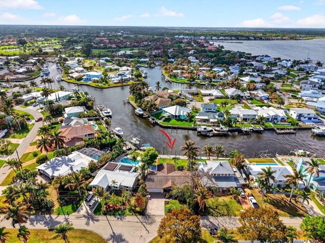 150 SW Beachway Avenue, Palm City, FL 34990