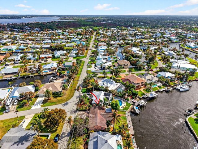 150 SW Beachway Avenue, Palm City, FL 34990