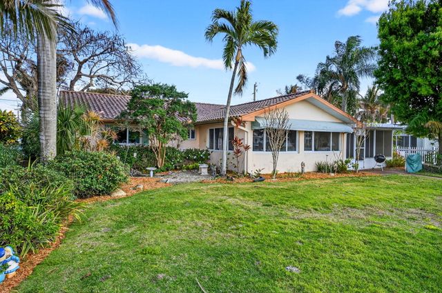 150 SW Beachway Avenue, Palm City, FL 34990