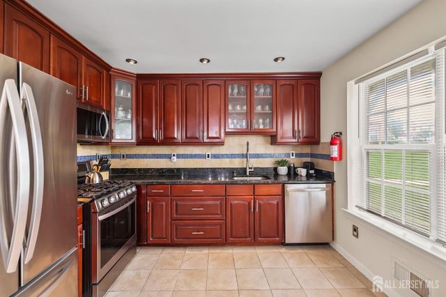 2202 Timber Ridge Court, Parlin, NJ 08859