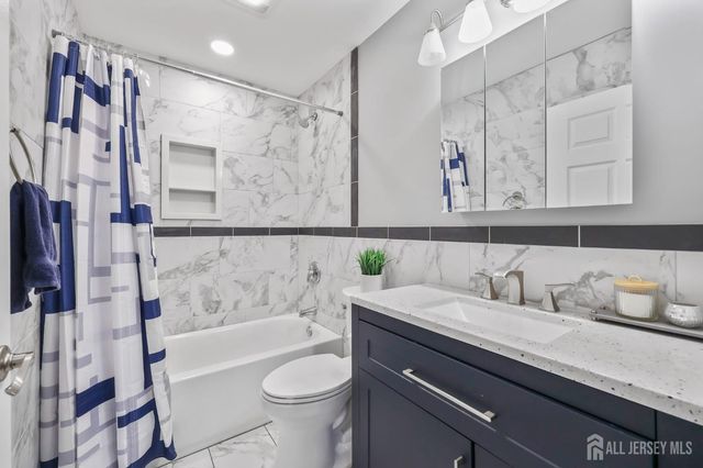 2202 Timber Ridge Court, Parlin, NJ 08859