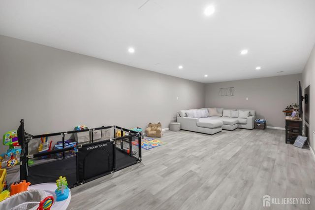 2202 Timber Ridge Court, Parlin, NJ 08859