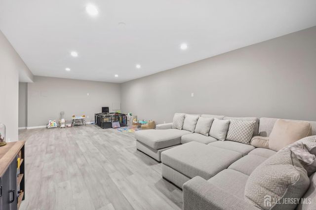 2202 Timber Ridge Court, Parlin, NJ 08859