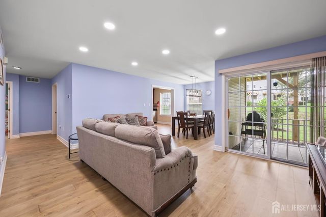 2202 Timber Ridge Court, Parlin, NJ 08859