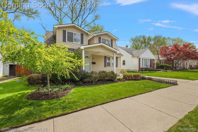 1691 Catalpa Drive, Berkley, MI 48072