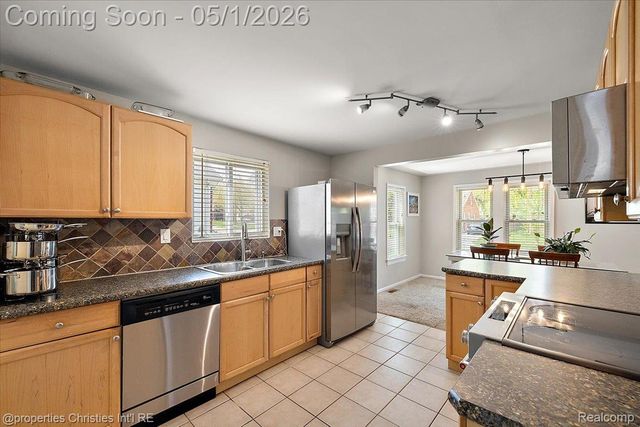 1691 Catalpa Drive, Berkley, MI 48072
