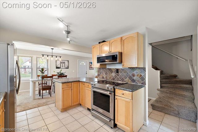 1691 Catalpa Drive, Berkley, MI 48072