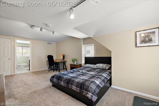 1691 Catalpa Drive, Berkley, MI 48072