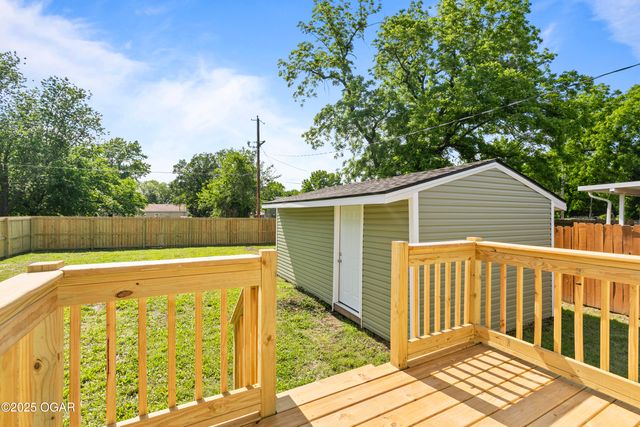 504 S McKinley Avenue, Joplin, MO 64801