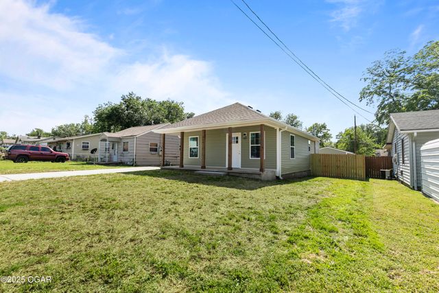 504 S McKinley Avenue, Joplin, MO 64801