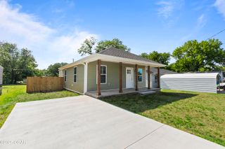 504 S McKinley Avenue, Joplin, MO 64801