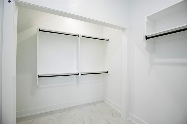 6806 SW Orange Avenue, Bentonville, AR 72713