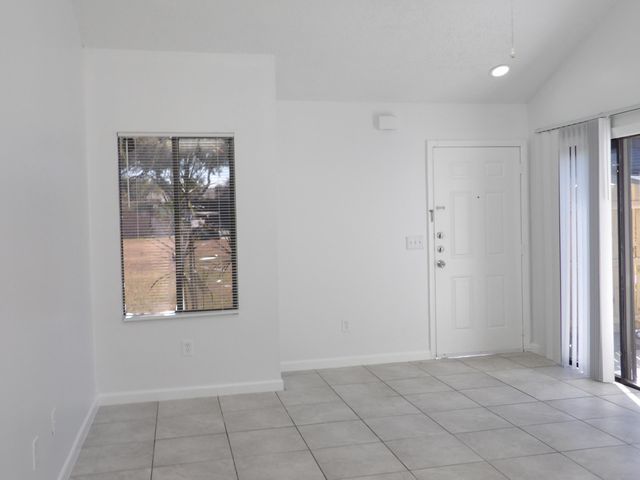 4132 Palm Bay Circle C, West Palm Beach, FL 33406