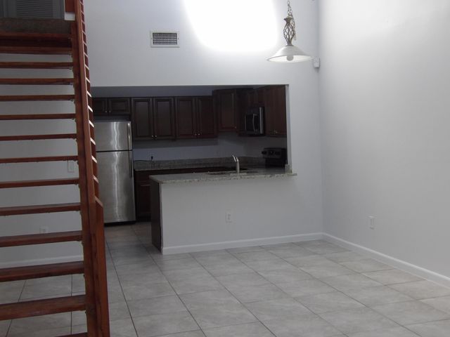 4132 Palm Bay Circle C, West Palm Beach, FL 33406