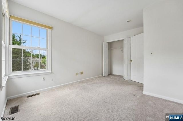 32 Kent Drive C0148, Roseland, NJ 07068