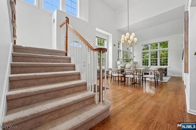 32 Kent Drive C0148, Roseland, NJ 07068