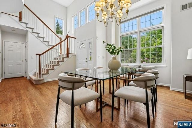 32 Kent Drive C0148, Roseland, NJ 07068