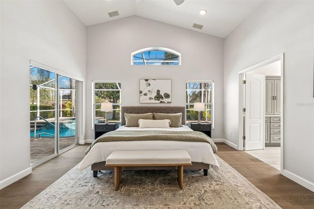 10145 KINGSBRIDGE AVENUE, Tampa, FL 33626