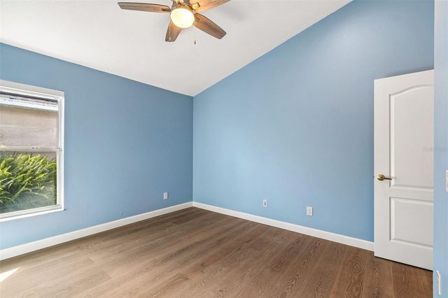 10145 KINGSBRIDGE AVENUE, Tampa, FL 33626