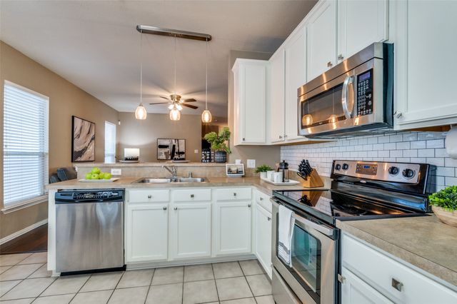 1375 Kingston Place, Providence Village, TX 76227