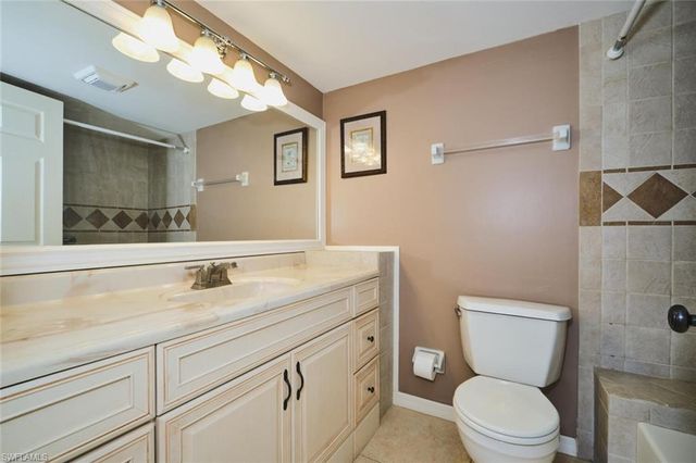 4707 SE 5th AVE 102, Cape Coral, FL 33904