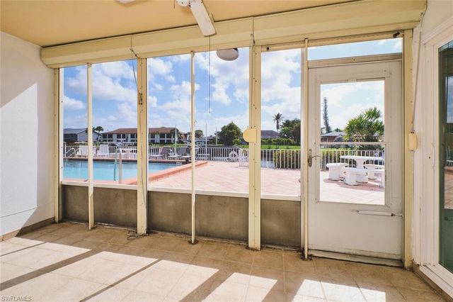 4707 SE 5th AVE 102, Cape Coral, FL 33904