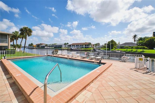 4707 SE 5th AVE 102, Cape Coral, FL 33904