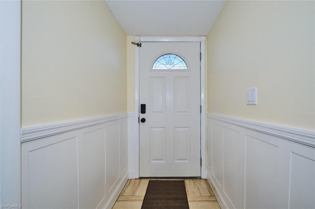 Image 33 of property listing at 4707 SE 5th AVE 102, Cape Coral, FL 33904