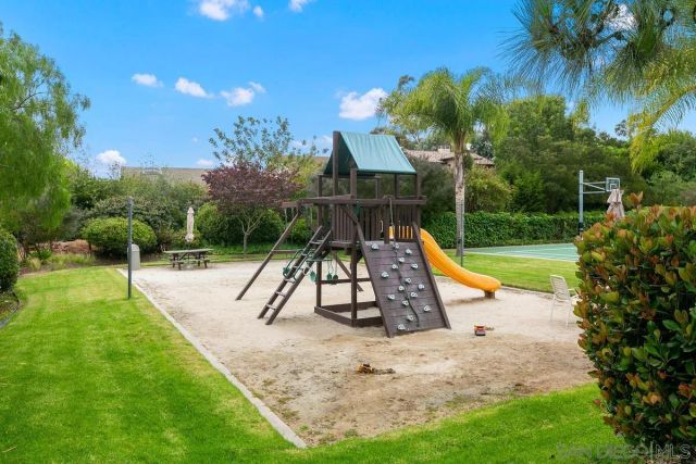 2097 Caminito Capa, La Jolla, CA 92037