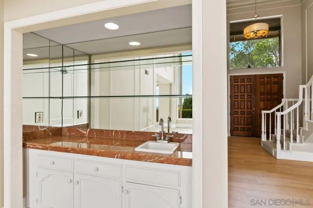 2097 Caminito Capa, La Jolla, CA 92037