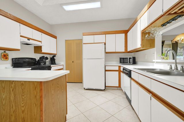 7760 Mansfield Hollow Road, Delray Beach, FL 33446