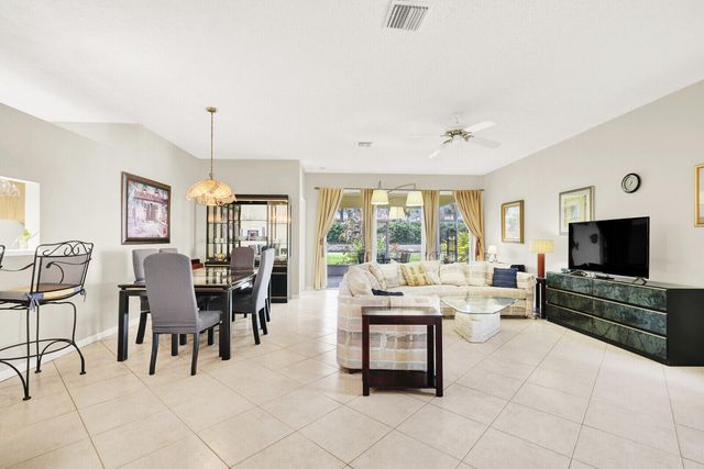 7760 Mansfield Hollow Road, Delray Beach, FL 33446