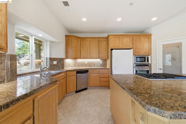 20245 Tuolumne Rd North, Tuolumne, CA 95379