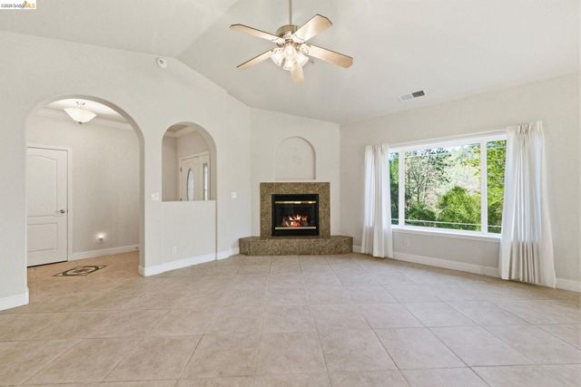 20245 Tuolumne Rd North, Tuolumne, CA 95379