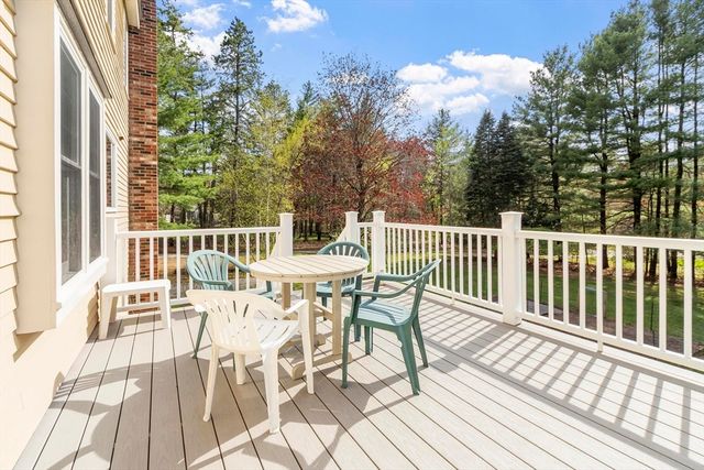 507 Longley Rd, Groton, MA 01450